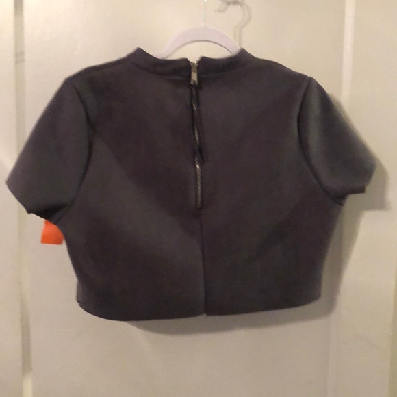 Beautiful Suede crop top - Picture 2 of 4